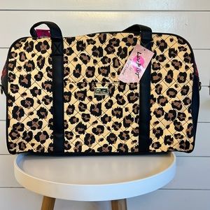NWT LUV BETSEY BY BETSEY JOHNSON WEEKENDER IN LEOPARD LBKRUSH
